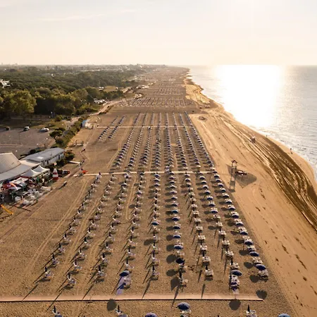 Διαμέρισμα Beautiful With Swimming Pool And Solarium