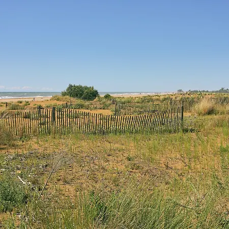 Beautiful With Swimming Pool And Solarium